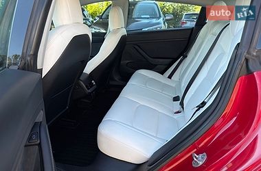 Седан Tesla Model 3 2021 в Вінниці