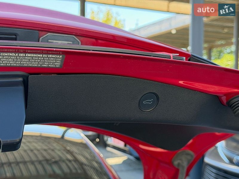 Седан Tesla Model 3 2021 в Вінниці