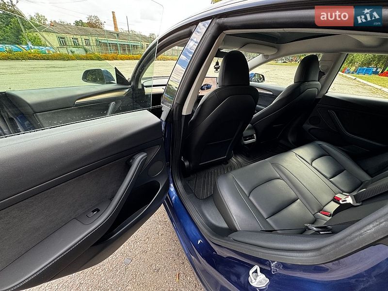 Седан Tesla Model 3 2023 в Полтаві фото 17 Седан Tesla Model 3 2023 в Полтаві