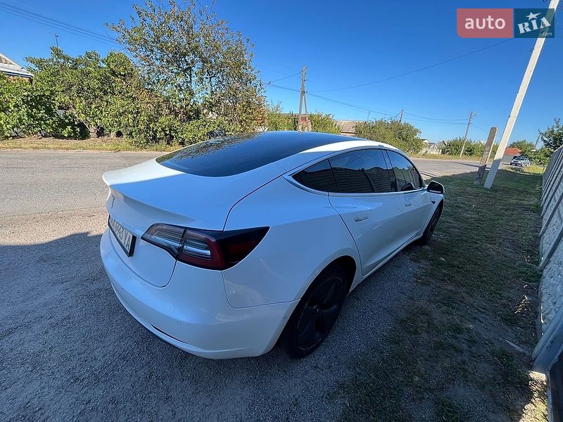 Седан Tesla Model 3 2018 в Полтаве