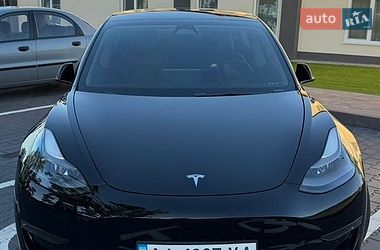 Седан Tesla Model 3 2022 в Киеве