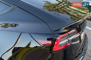 Седан Tesla Model 3 2022 в Киеве