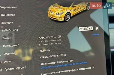 Седан Tesla Model 3 2022 в Киеве