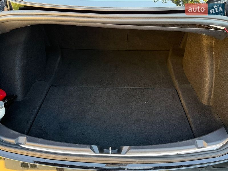 Седан Tesla Model 3 2022 в Киеве