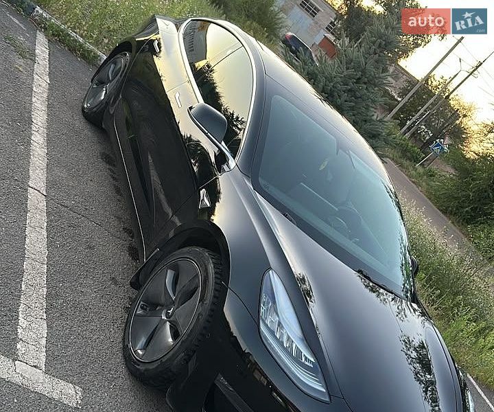 Tesla Model 3 2019 Tesla Model 3 2019