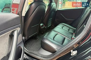 Седан Tesla Model 3 2019 в Кривом Роге