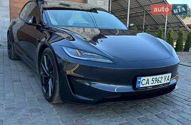 Седан Tesla Model 3 2024 в Ерках