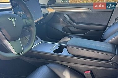 Седан Tesla Model 3 2021 в Києві