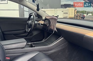 Седан Tesla Model 3 2018 в Хусте