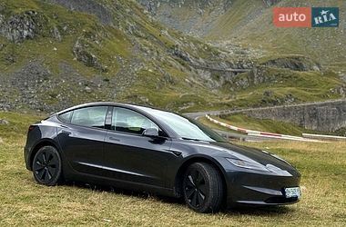 Седан Tesla Model 3 2025 в Одесі