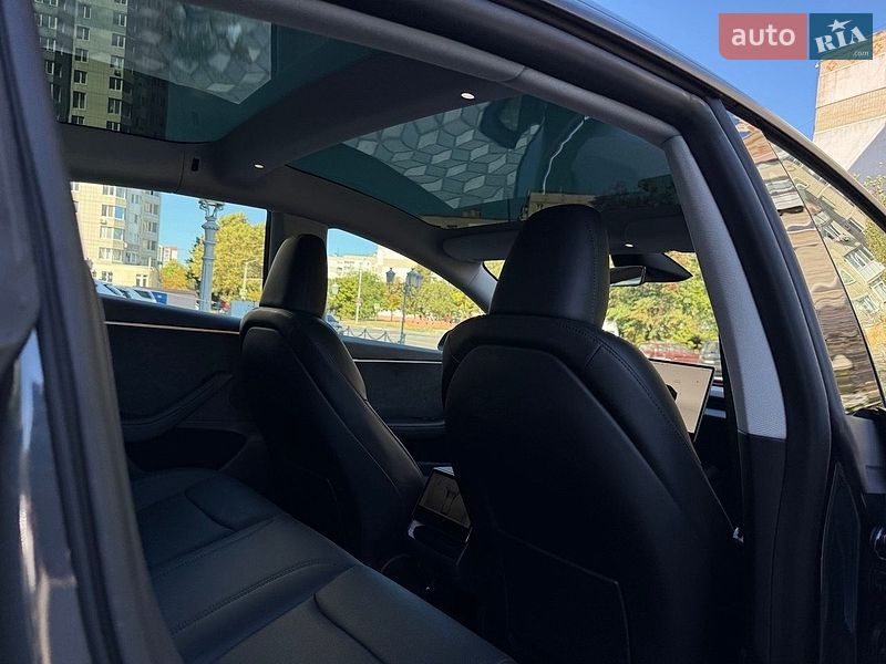 Седан Tesla Model 3 2025 в Одесі