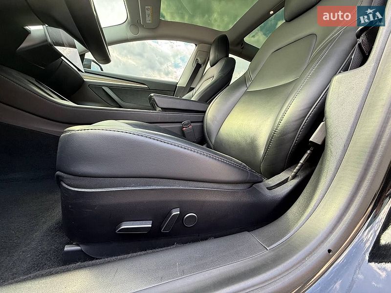 Седан Tesla Model 3 2020 в Коломиї фото 25 Седан Tesla Model 3 2020 в Коломиї
