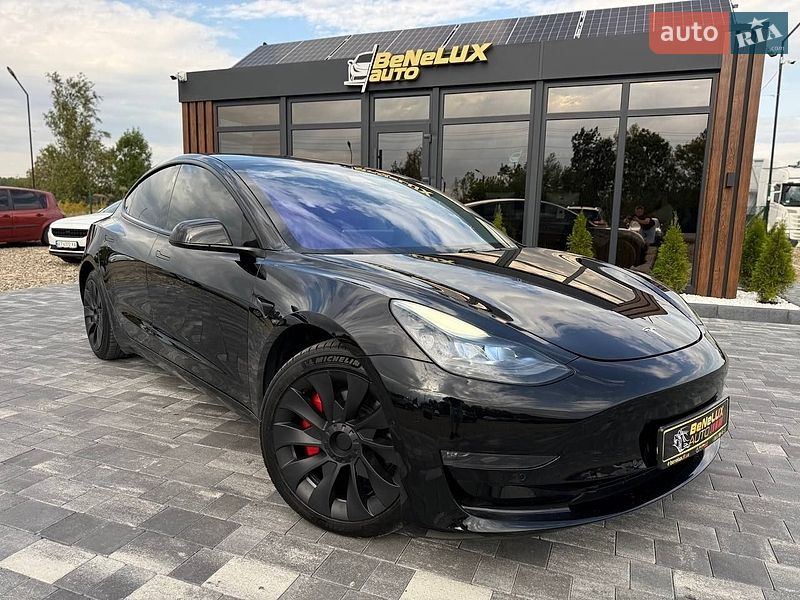 Седан Tesla Model 3 2020 в Коломиї фото Седан Tesla Model 3 2020 в Коломиї