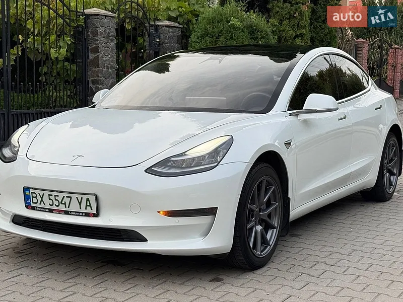 Tesla Model 3 2019