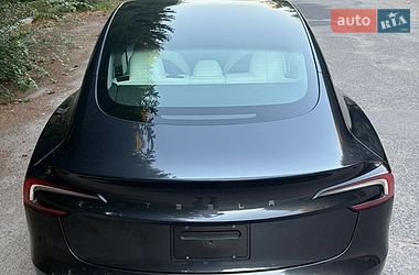 Седан Tesla Model 3 2025 в Києві