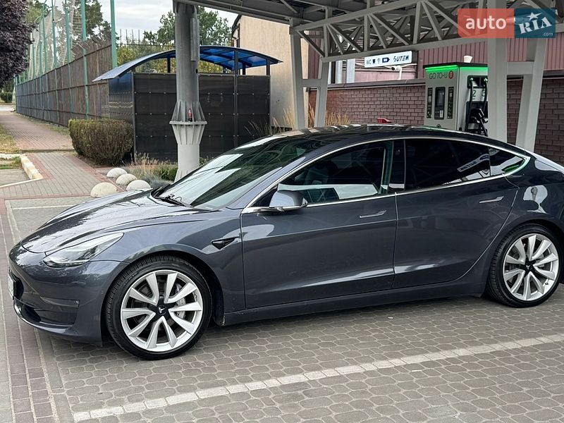 Tesla Model 3 2019 Tesla Model 3 2019