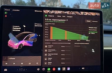 Седан Tesla Model 3 2018 в Рівному