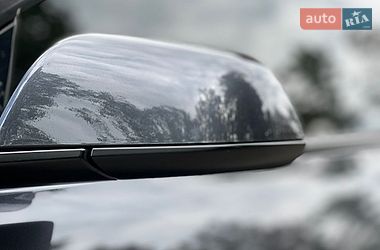 Седан Tesla Model 3 2025 в Самборе