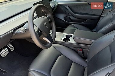 Седан Tesla Model 3 2023 в Києві