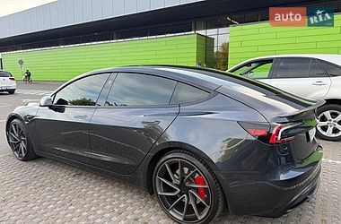 Седан Tesla Model 3 2024 в Киеве