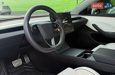Седан Tesla Model 3 2024 в Киеве