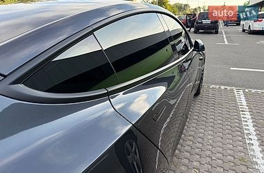 Седан Tesla Model 3 2024 в Києві