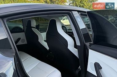 Седан Tesla Model 3 2024 в Киеве