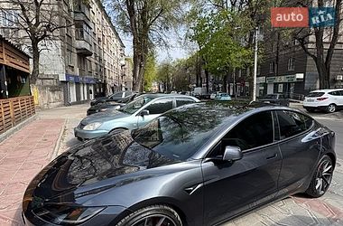 Седан Tesla Model 3 2024 в Киеве