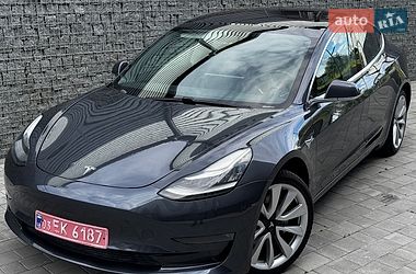 Седан Tesla Model 3 2018 в Луцьку