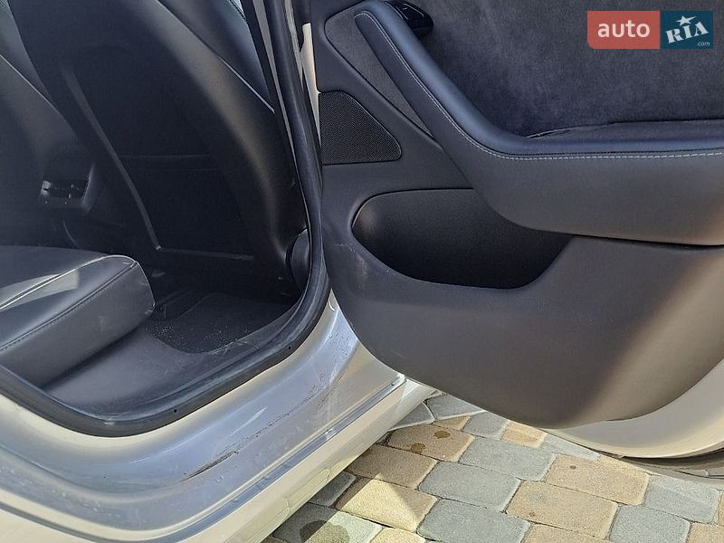 Седан Tesla Model 3 2018 в Чорткове