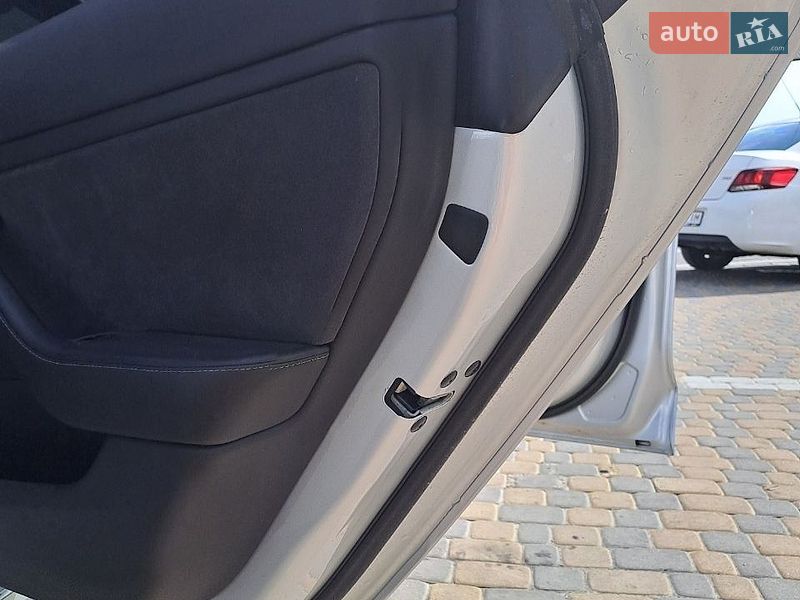 Седан Tesla Model 3 2018 в Чорткове