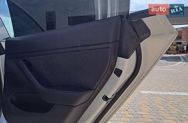 Седан Tesla Model 3 2018 в Чорткове