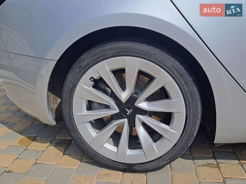 Седан Tesla Model 3 2018 в Чорткове