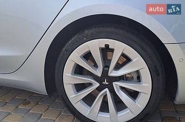 Седан Tesla Model 3 2018 в Чорткове