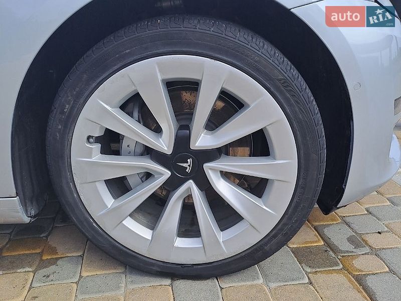Седан Tesla Model 3 2018 в Чорткове