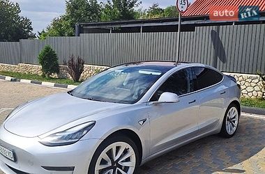 Седан Tesla Model 3 2018 в Чорткове