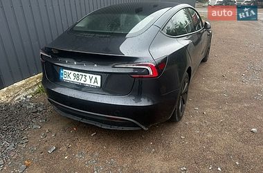 Седан Tesla Model 3 2024 в Рівному