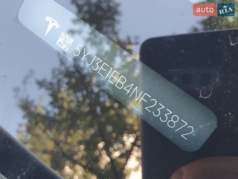 Седан Tesla Model 3 2022 в Львове