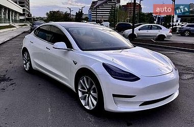 Седан Tesla Model 3 2019 в Львові фото 3 Седан Tesla Model 3 2019 в Львові