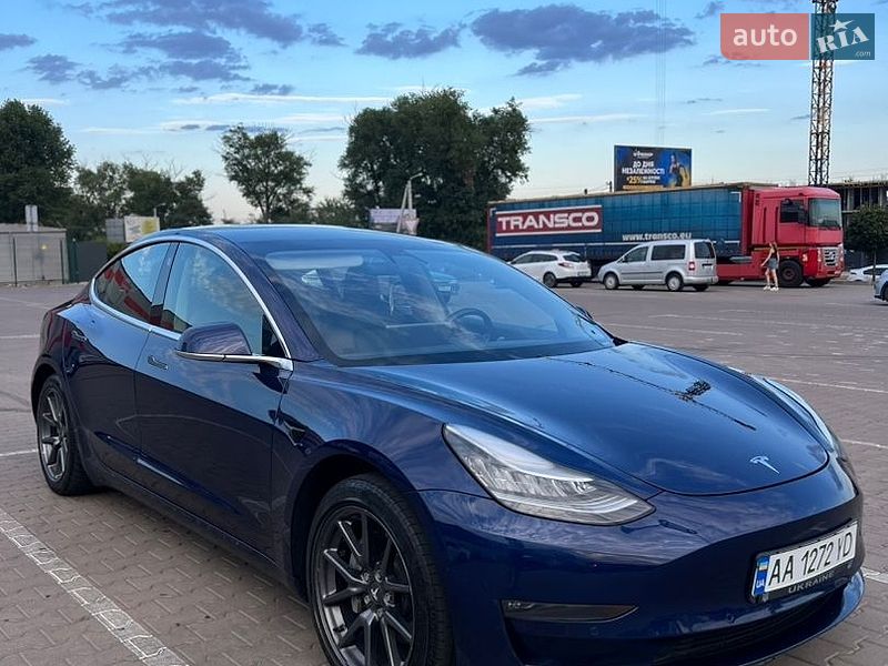 Седан Tesla Model 3 2018 в Софиевской Борщаговке