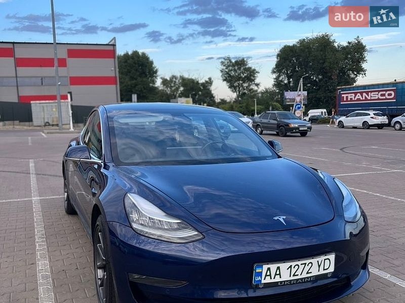 Седан Tesla Model 3 2018 в Софиевской Борщаговке