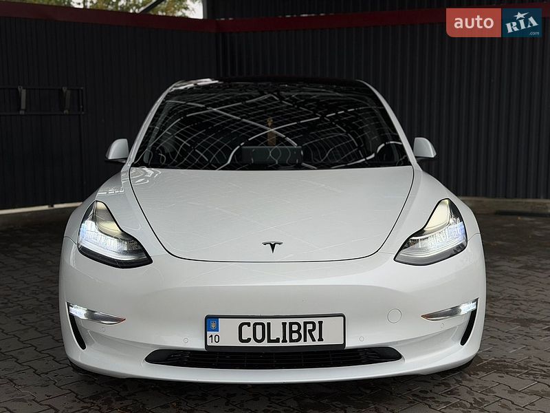 Седан Tesla Model 3 2018 в Ірпені