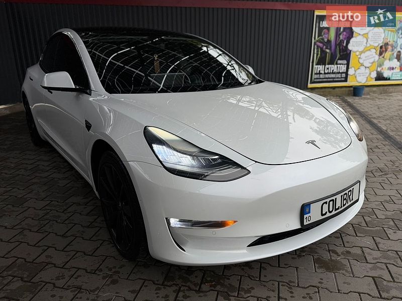 Седан Tesla Model 3 2018 в Ірпені