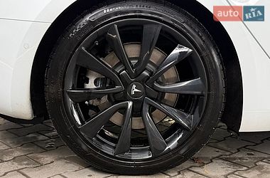 Седан Tesla Model 3 2018 в Ірпені