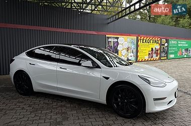 Седан Tesla Model 3 2018 в Ірпені