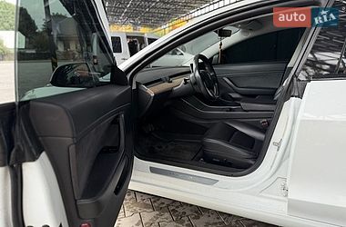 Седан Tesla Model 3 2018 в Ірпені