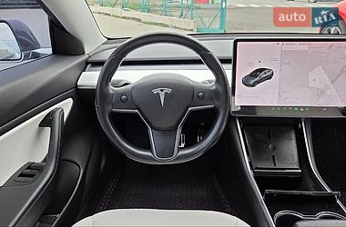 Седан Tesla Model 3 2019 в Хмельницком