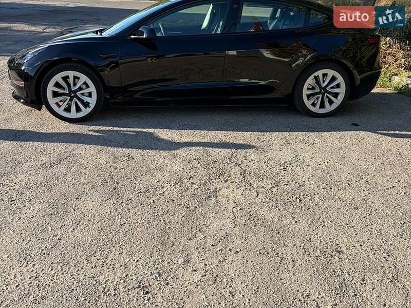 Седан Tesla Model 3 2022 в Запорожье