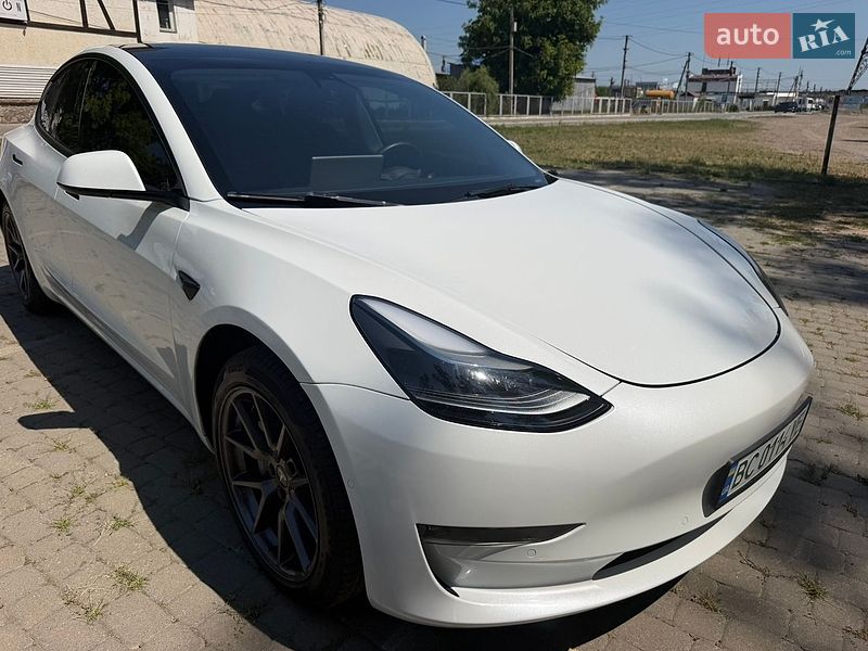 Седан Tesla Model 3 2021 в Черновцах фото 5 Седан Tesla Model 3 2021 в Черновцах