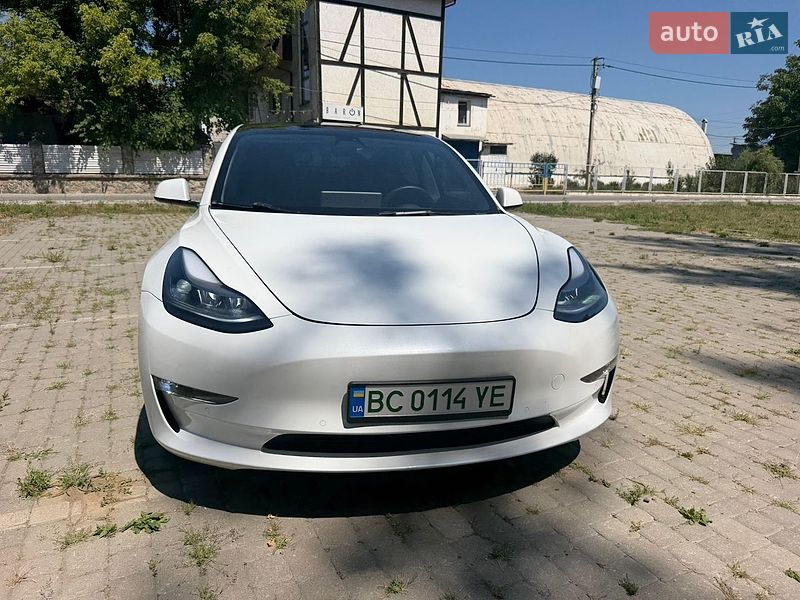 Седан Tesla Model 3 2021 в Черновцах фото 6 Седан Tesla Model 3 2021 в Черновцах